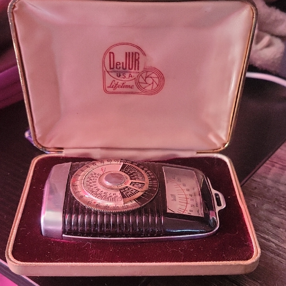 Vintage Light Meter - Black and Silver
